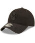 ფოტო #2 პროდუქტის Men's Milwaukee Brewers Black on Black Core Classic 2.0 9TWENTY Adjustable Hat