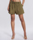 ფოტო #2 პროდუქტის Women's Washed Twill Pleated Shorts