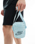 Фото #4 товара Nike Heritage flight bag in light blue