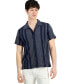 Фото #1 товара Рубашка мужская Guess с полосками GUESS men's Rhodes Textured Stripe Dobby Button Down Camp Shirt