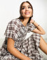 Фото #3 товара Reclaimed Vintage textured check shirring midi dress in brown