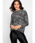 ფოტო #1 პროდუქტის Women's Long Sleeve Wrap Neck Statement T-Shirt