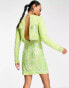 Фото #4 товара ASOS DESIGN – Minikleid in Limettengrün mit 2-in-1-Design, abnehmbarem Oberteil und Paillettenverzierung