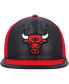 ფოტო #3 პროდუქტის Men's Mitchell & Ness Black, Red Chicago Bulls Day One Snapback Hat
