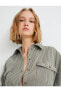 Фото #1 товара Рубашка женская Koton Oversize с длинными рукавами, на пуговицах, с карманами из вискозного микса