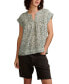 ფოტო #1 პროდუქტის Women's Printed Smocked Short-Sleeve Top