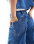 Фото #2 товара ASOS DESIGN barrel leg jeans in mid blue