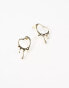 Фото #3 товара Petit Moments koons molten drop heart shaped stud earrings in gold