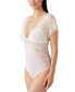 ფოტო #3 პროდუქტის Women's Lifted in Luxury Flutter-Sleeve Lace Bodysuit 836333