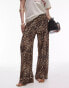 Topshop Petite leopard print plisse trouser in multi Разноцветный, L - фото #1