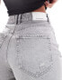 Фото #2 товара Stradivarius ripped denim short in grey wash