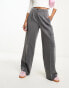 Фото #4 товара Miss Selfridge tailored wide leg cargo trouser in grey