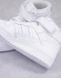 Фото #4 товара adidas Originals Forum Mid trainers in triple white