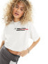 Фото #1 товара HUGO Dakadia relaxed fit crop logo t-shirt in white