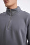 Comfort Fit Dik Yaka Kalın Kumaş Sweatshirt X7405az24sp