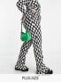 Фото #1 товара Daisy Street Plus high waist trousers in checkerboard velvet plisse co-ord