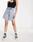 Miss Selfridge – Lang geschnittene Jeans-Shorts in Acid-Waschung