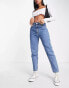 Фото #4 товара Pull&Bear high waisted mom jean in medium blue