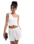 Фото #1 товара Bershka one shoulder linen waistcoat co-ord in white