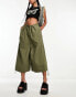 Фото #1 товара COLLUSION 3/4 length parachute trousers in khaki