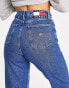 Женские джинсы Tommy Jeans Mom-Jeans in dunkler Authentic-Waschung mit extrem hohem Bund W26 L32 - фото #9