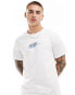 Фото #1 товара Nike – T-Shirt in Weiß mit Swoosh-Logografik