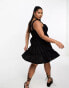 Фото #2 товара ASOS DESIGN Curve – Gestuftes kurzes Sommerkleid im Häkellook in Schwarz