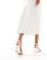 Фото #2 товара New Look woven wedge heel sandal in white