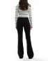 Bershka high waisted flared jeans in black Черный, 34 - фото #2