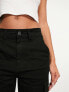 New Look double pocket slim leg cargo in black