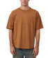 Фото #1 товара Men's Box Fit Scooped Hem T-Shirt