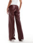 Фото #3 товара Extro & Vert Tall highwaisted PU trouser in burgundy