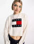 Фото #1 товара Tommy Jeans knit boxy flag sweater in white