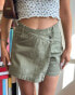 Фото #4 товара Daisy Street X Chloe Davie wrap mini cargo skort in washed green