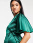 Фото #4 товара Little Mistress Maternity flutter sleeve satin maxi dress in emerald green