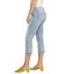 ფოტო #3 პროდუქტის Women's Britt Low Rise Curvy Fit Capri Jeans