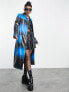 Фото #1 товара COLLUSION longline leather look gradient print coat in blue