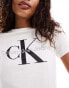 Calvin Klein Jeans monologo baby tee in off white