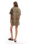 Фото #4 товара ASOS DESIGN denim short sleeve shirt dress in leopard print