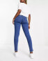 Фото #4 товара New Look mid rise skinny jeans in mid blue