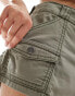 Hollister low rise cargo short in green