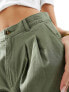 Levi's Pleated trouser shorts in green