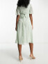 Фото #2 товара Hope & Ivy Maternity embroidered plunge flutter sleeve midi dress in sage