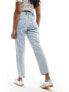 Фото #7 товара Abercrombie & Fitch Curve Love mom fit jeans in light blue wash