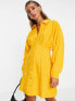 ASOS DESIGN – Mini-Hemdblusenkleid in Gelb mit voluminösen Ärmeln und strukturiertem Streifenmuster