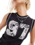 Фото #4 товара COLLUSION graphic number v-neck vest in black