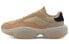 Фото #1 товара Кроссовки PUMA ALTERATION Premium Leather 371597-02 в стиле спортивный текстильные для мужчин и женщин, цвета коричневый и розовый.