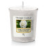 Фото #1 товара Ароматическая свеча Yankee Candle Camellia Blossom 49 г