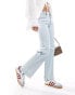 Фото #4 товара Abercrombie & Fitch 90s relaxed high rise jean in light blue wash