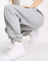 Nike mini swoosh oversized high rise joggers in grey and sail grau, L - фото #4